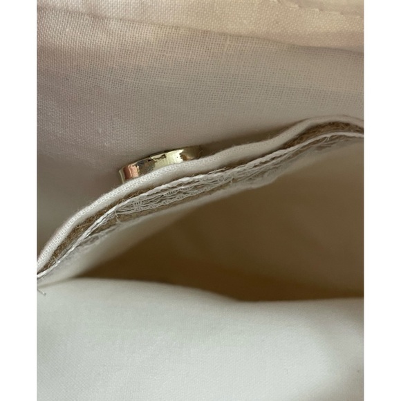 Hand Crafted Boho White Lace Bucket Bag NWT - Picture 9 of 16